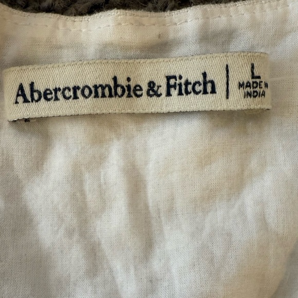 Abercrombie & Fitch Linen front tie ruffle sleeve Large NWT - Picture 2 of 5